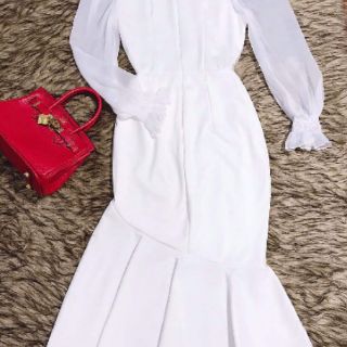 Váy thiết kế DVC