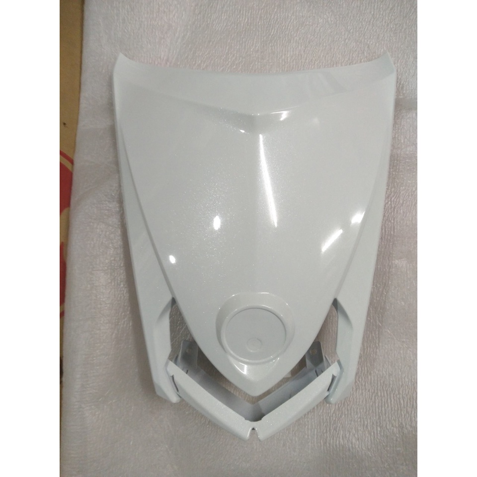 Mặt nạ xe Elegant 50cc  đời xi nhan trên bửng