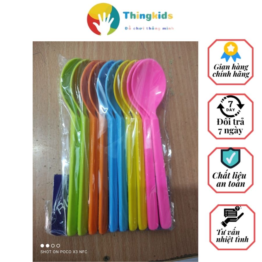 Bát ăn dặm hình cá cho bé chất liệu nhựa phíp an toàn, chống vỡ, có tặng kèm thìa cho bé - Thingkids