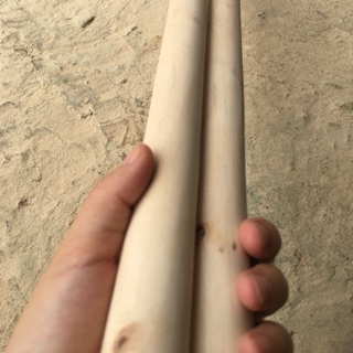 Thanh tròn phi 2,5-3cm dài 50cm