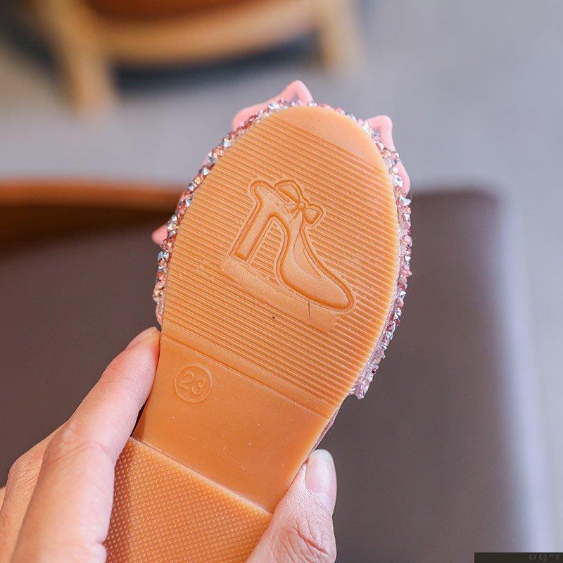 Đôi giày sandal kiểu nơ đính kim sa lấp lánh phong cách Hàn Quốc dành cho bé gái