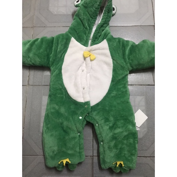 Áo liền thân chú ếch xanh