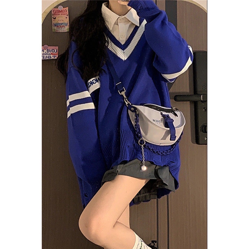 Áo sweater COZOKC dệt kim tay dài dáng rộng cổ chữ V phối màu tương phản phong cách Hàn Quốc