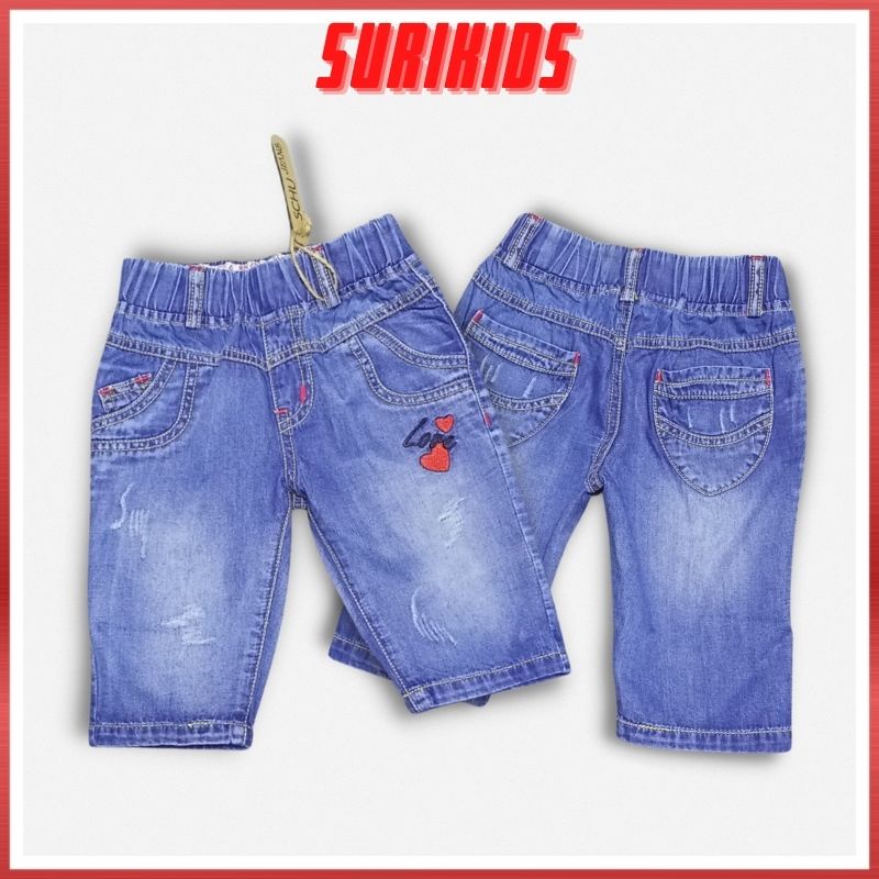 Quần Jean Lửng Bé Gái 15-25kg Ống Suông Thêu Họa Tiết Love Trái Tim Chất Vải Siêu Mềm Mại Surikids