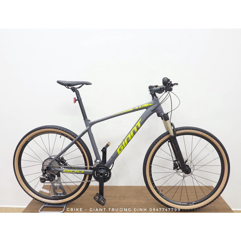 Xe đạp địa hình GIANT XTC 800 Plus, Khung sườn Giant ALUXX size S, Bộ truyền động Shimano SLX M7000, Màu xám