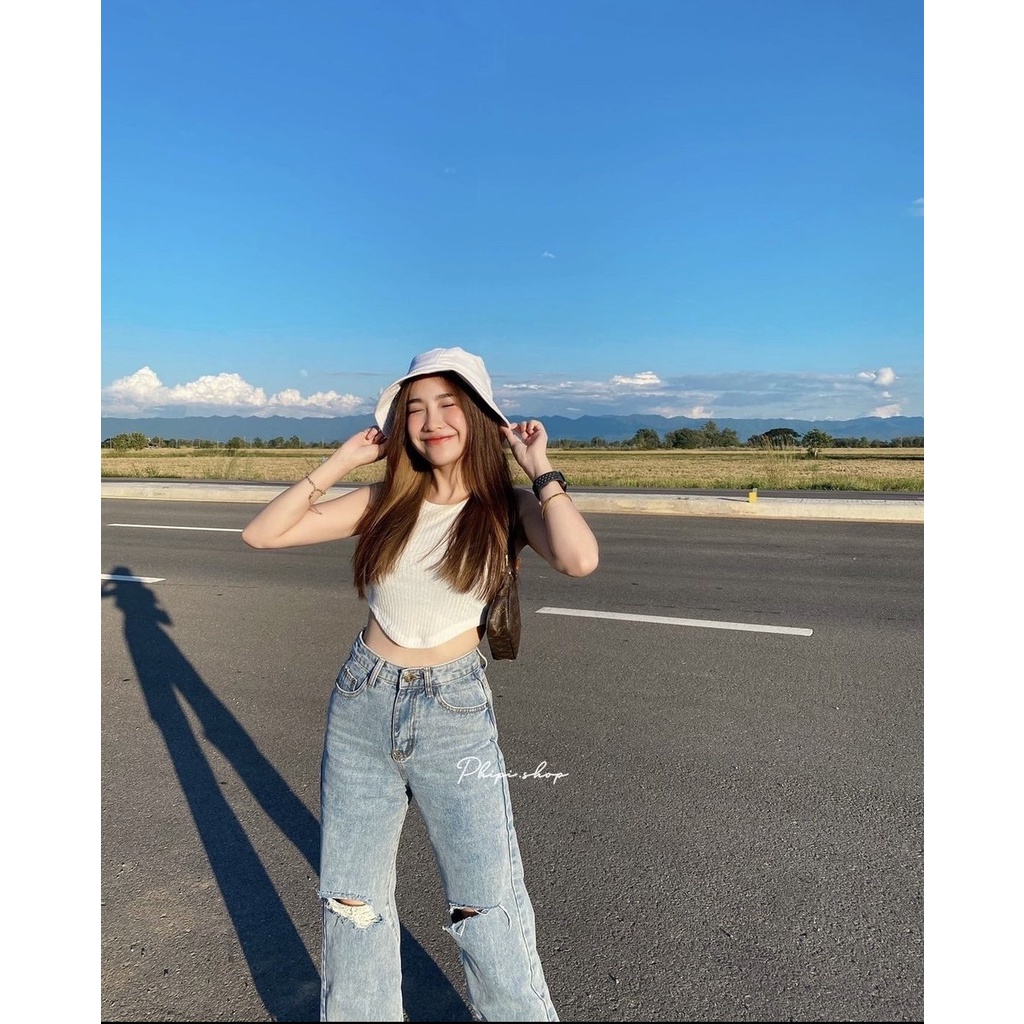 Áo croptop khoét vai basic cá tính