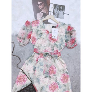 Váy hoa cổ cánh sen