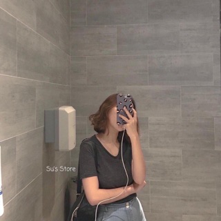 Áo phông kẻ cổ tim Zara