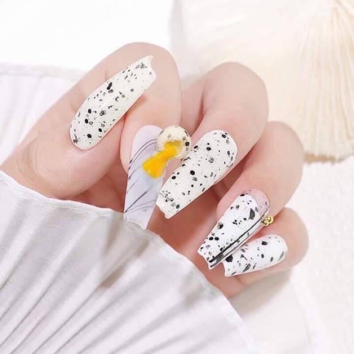 Tiệm Nail Vui Vẻ