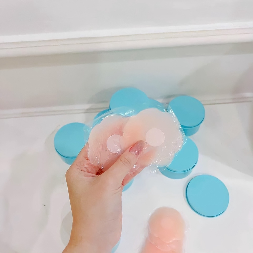 Hộp 5 Đôi Dán Ngực Dán Vú Silicon Đầu Ti Sử Dụng Nhiều Lần