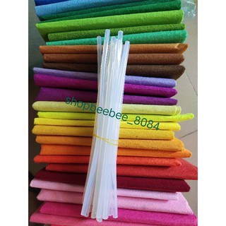 Combo 20 cây keo nến bé+10 tấm vải dạ( nỉ) màu khổ 90*90