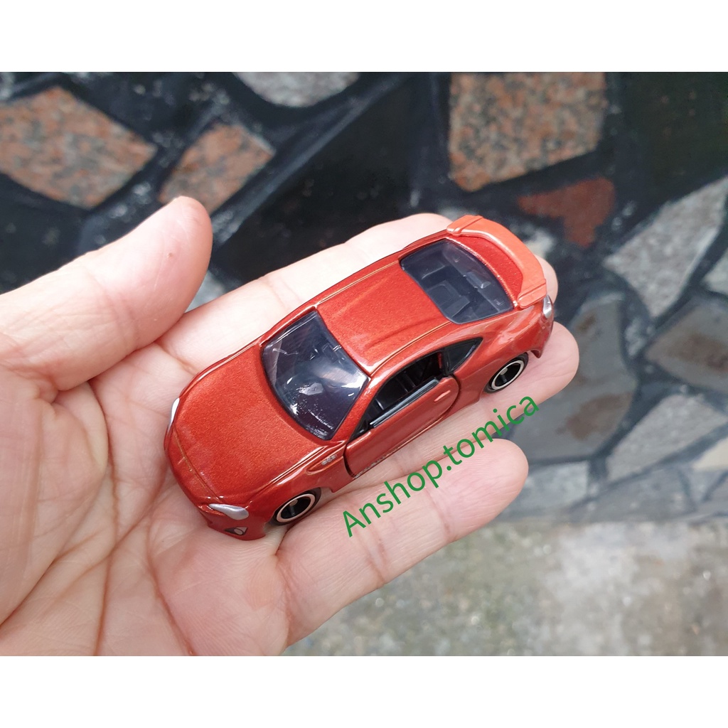 Xe mô hình tĩnh tomica Nhật Bản - Toyota mở được cửa
