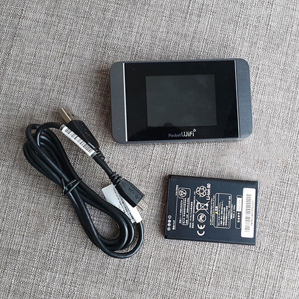 Cục Phát Wifi 3G, Bộ phát wifi từ sim Huawei 303Hw 43,2Mb,  Hàng Nội Địa Nhật , Màn Hình Cảm Ứng Thông Minh