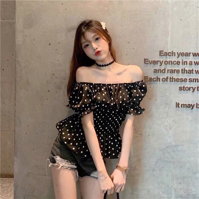 Áo croptop Áo croptop chấm bi FREESHIP Nhập MADEBY20 giảm 20k đơn trên 300k