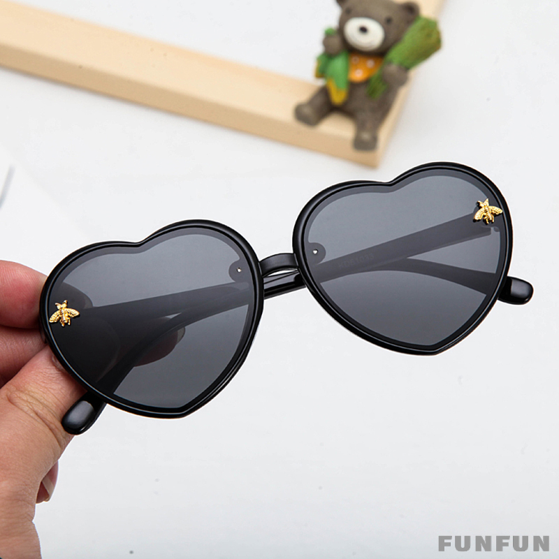 Heart Shape Kids Sunglasses Eyewear for Children Gift Party UV400 Protection