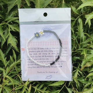 Vòng tay hạt cườm đen trắng handmade