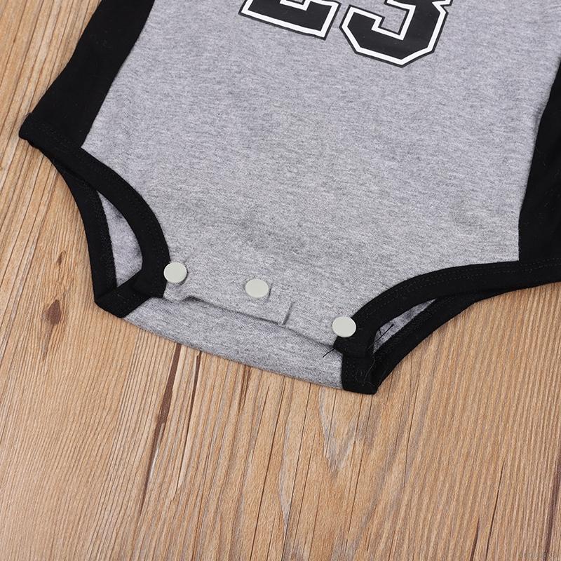 Set jumpsuit + mũ phong cách thể thao xinh xắn dành cho bé