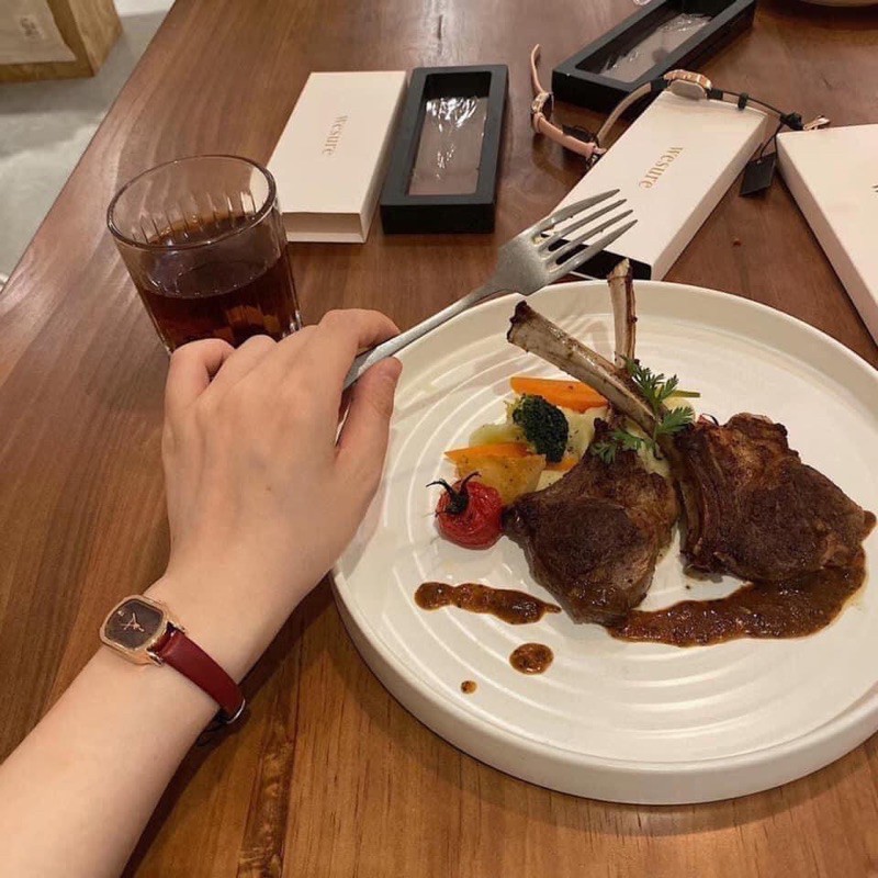 [Mã FAMAYFA2 giảm 10K đơn 50K] Đồng Hồ Đeo Tay Nữ WESURE full box | BigBuy360 - bigbuy360.vn