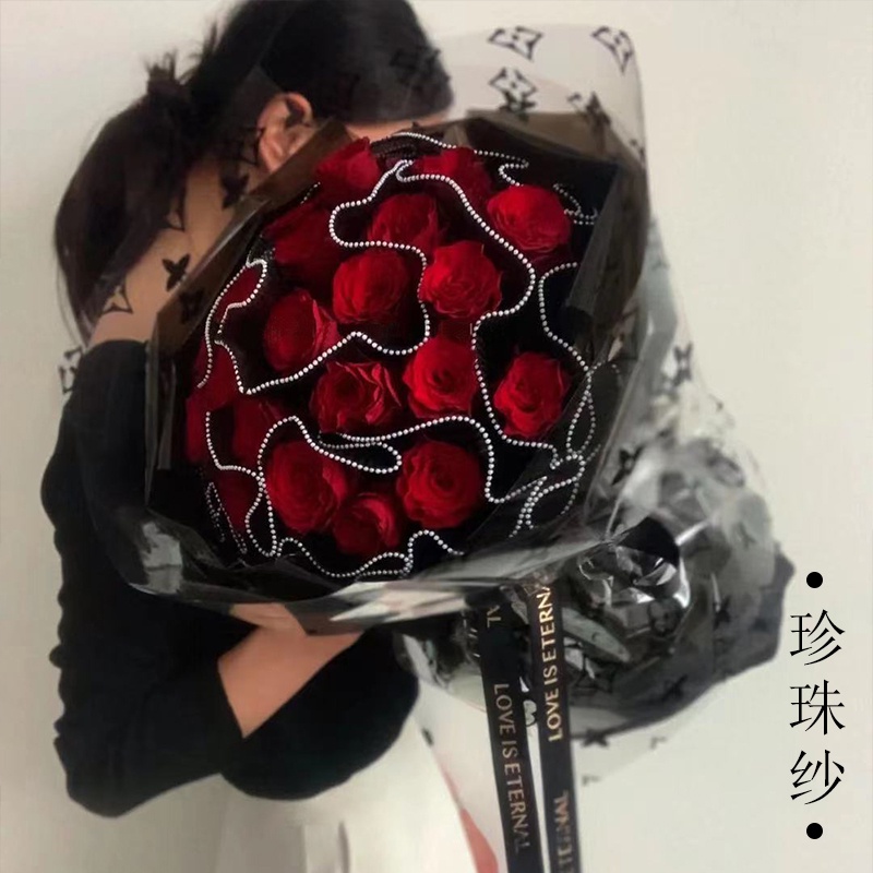 Vải lưới đính ngọc trai giả làm phụ kiện trang trí bó hoa cưới DIY