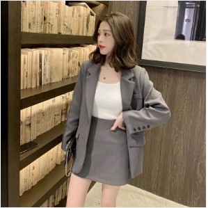 Bộ Áo Khoác Blazer + Chân Váy Ngắn Phong Cách Hàn Quốc Thời Trang Xuân Thu Mới Cho Nữ 2021