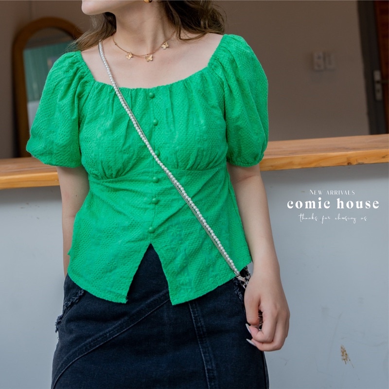 Áo blouse croptop hoa xanh Comic