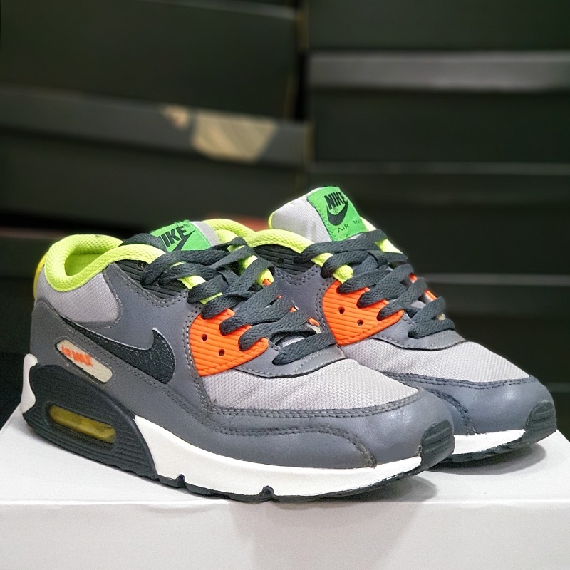 Giày Chính Hãng Nike Air Max 90 Wolf Grey, size 40 real 2hand