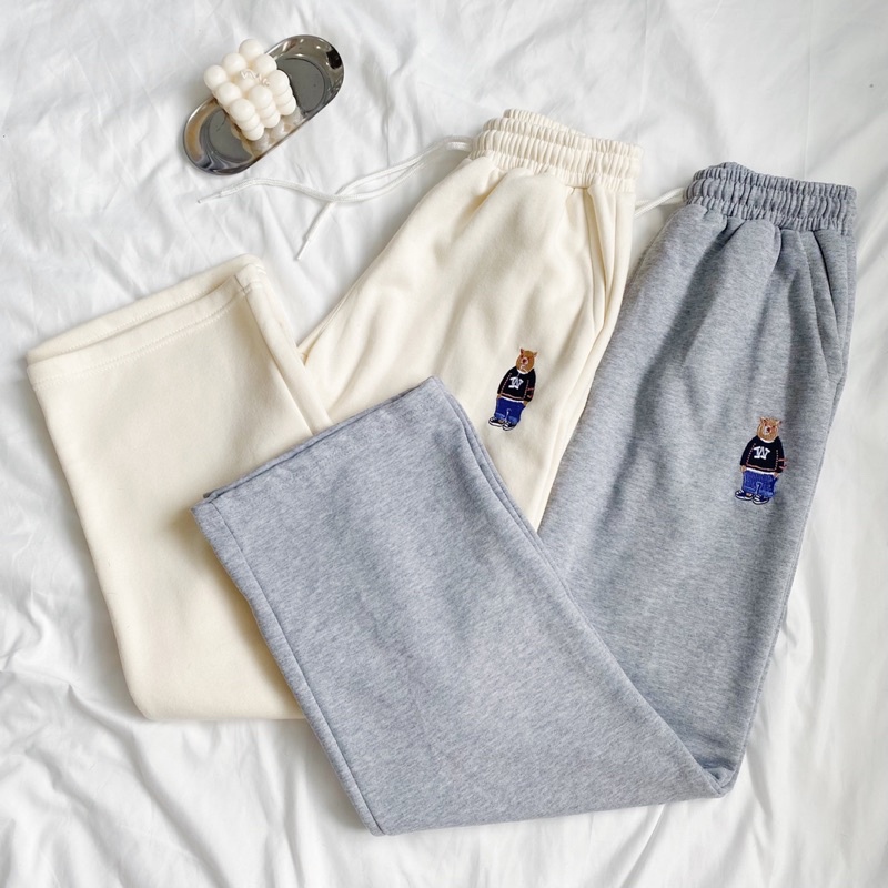 Quần ống rộng - Quần nỉ ống suông unisex Homies cạp chun thêu hình Gấu