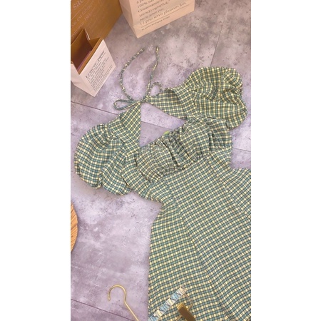 (SẴN) váy cúp ngực tay phồng caro xanh form xoè (hình thật shop Thảo Nhỏ Store chụp phía sau )