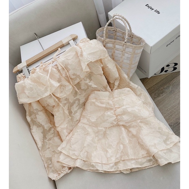 SET ÁO BẸT VAI TAY PHỒNG VOAN GẤM HOA NỔI CỘT NƠ NGỰC CHÂN VÁY XOÈ NUDE KÈM ẢNH THẬT