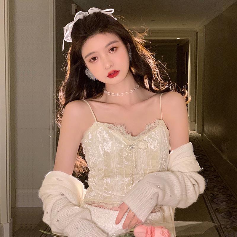 Áo Croptop Sát Nách Thiết Kế Quyến Rũ