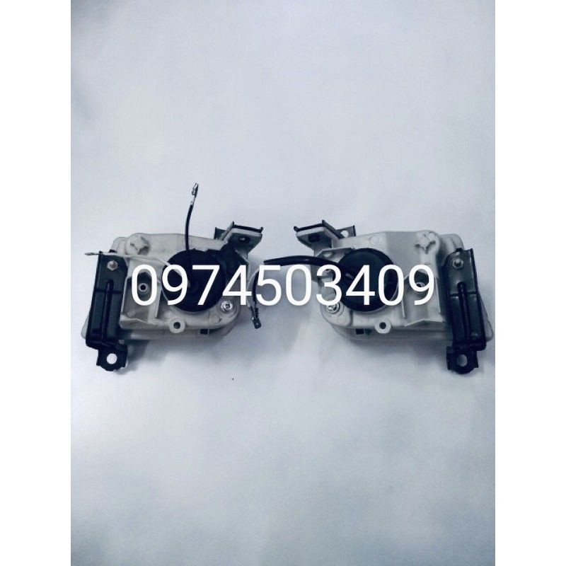 Đèn gầm ô tô Toyota Hiace  đời cao