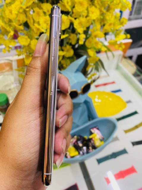 Điện thoại iPhone XS Max 64Gb trắng - mới 99% | BigBuy360 - bigbuy360.vn