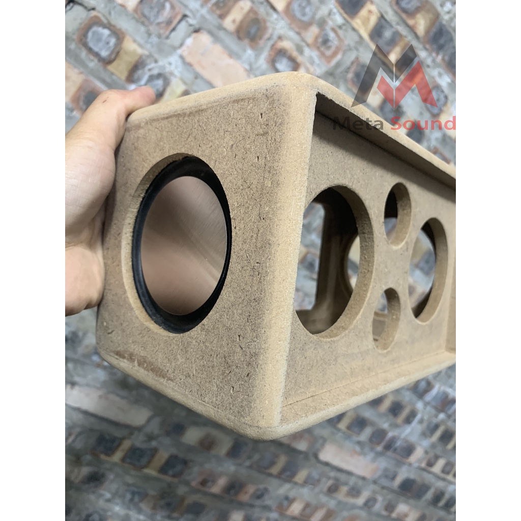 Metasound Combo box thô KT dai 230mm x cao 140mm x sâu 135mm kèm cộng hưởng 2 bên tặng kèm chữ masall