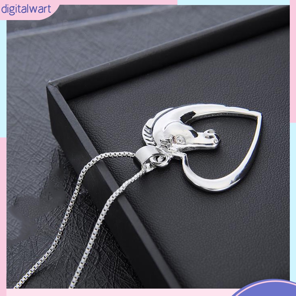 Dây Chuyền Hợp Kim Mặt Hình Đầu Ngựa Rỗng Phối Trái Tim Rỗng Cho Nữ