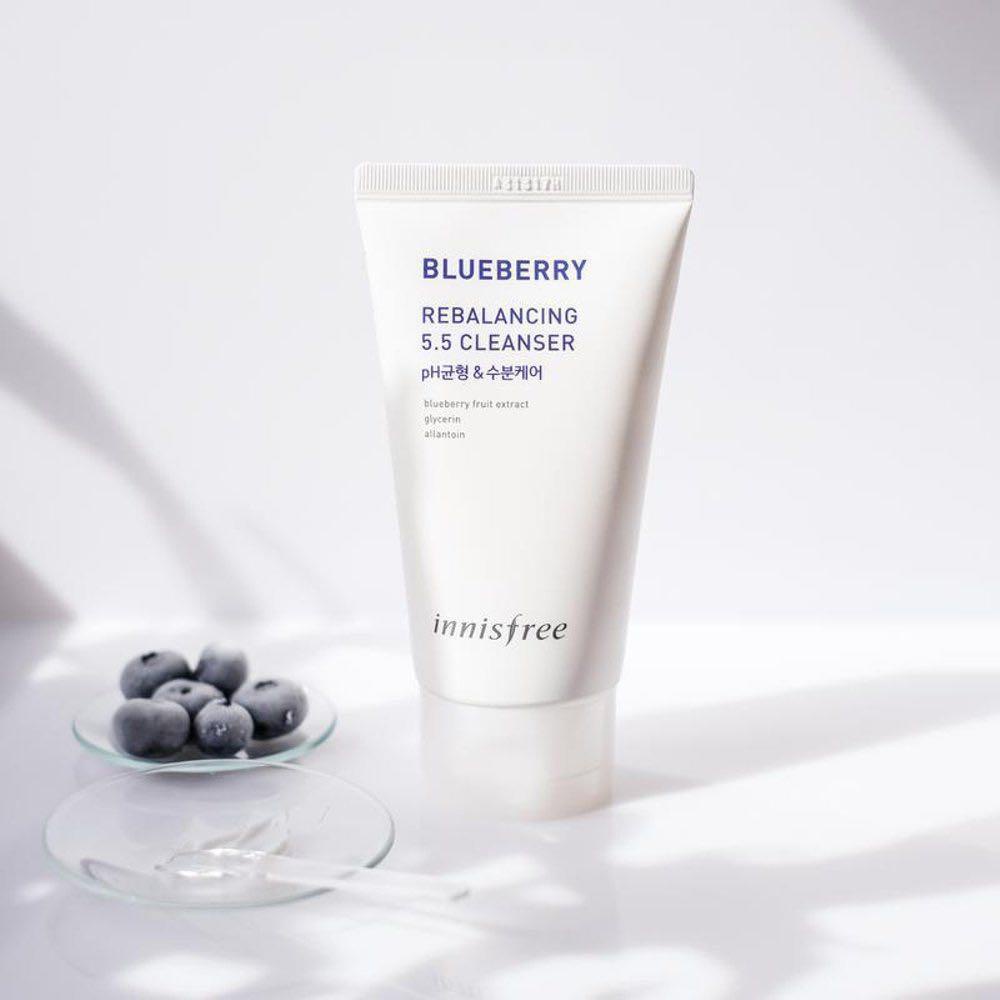 Sữa Rửa Mặt Việt Quất Dưỡng Ẩm, Cân Bằng PH Innisfree Blueberry Rebalancing 5.5 Cleanser 100ml