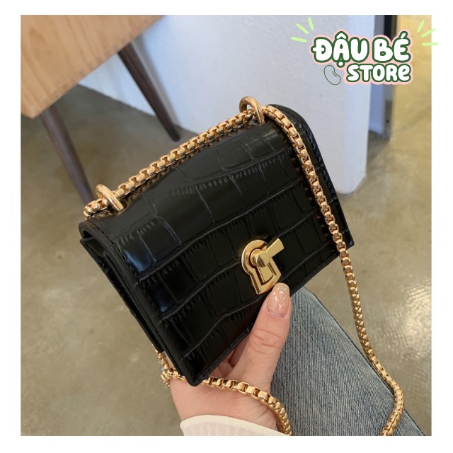 Túi Đeo Chéo Mini Chữ Nhật Trơn Phối Dây Xích Thời Trang Hàn Quốc - Túi Xách Đeo Vai Khoá Xoay Cao Cấp - Daube - Pk081