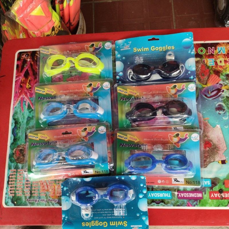 kính bơi cho mọi lứa tuổi