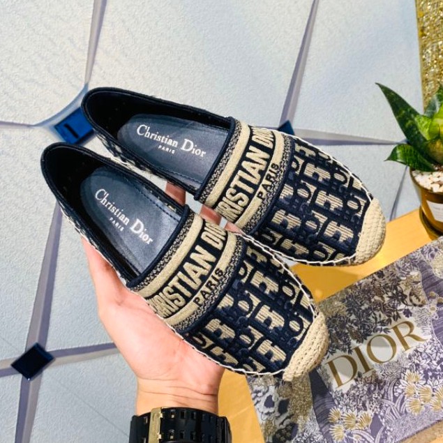 Giày Lười Vải Canvas In Logo Hoa Thời Trang Mới Cho Nữ