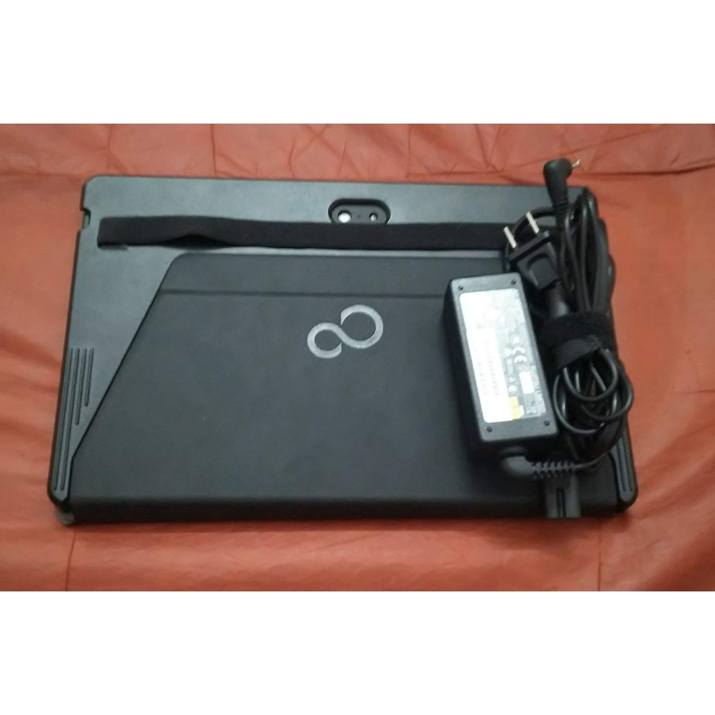 Máy tính 2 trong 1 Fujitsu ARROWS Tab Q507 laptop 2 in 1 Màn Hình Full HD | BigBuy360 - bigbuy360.vn