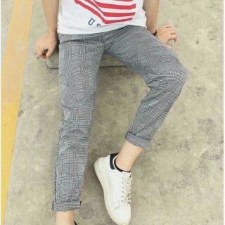 Quần baggy kẻ caro