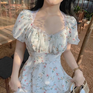 Váy hoa nhí hở lưng