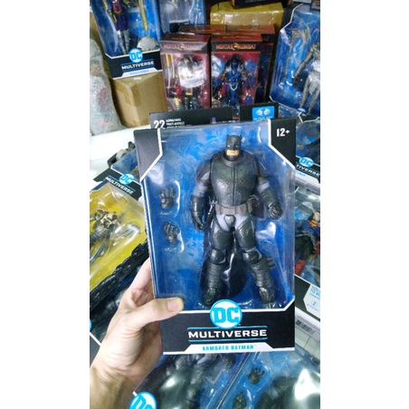 Mô hình McFarlane Batman Armored