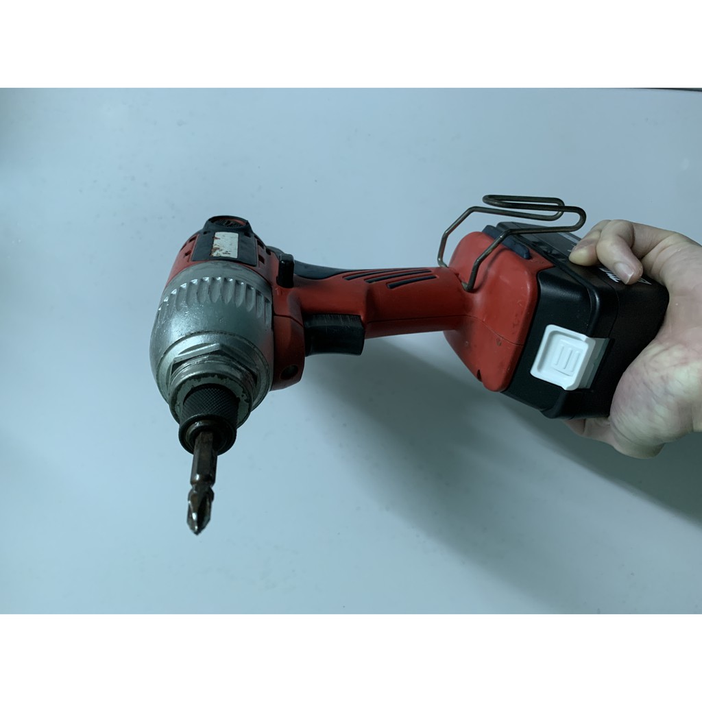 máy bắn vít makita td123d