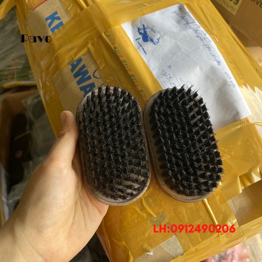 Bàn chải đánh giày vân gỗ tiện lợi phù hợp với giày da và da lộn