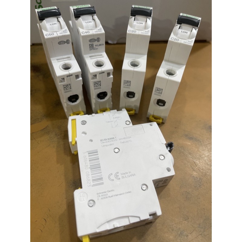 Attomat 1P 10A......63A A9K Schneider