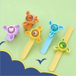 Đồng hồ cho bé có cơ quay - có đèn phát sáng siêu dễ thương