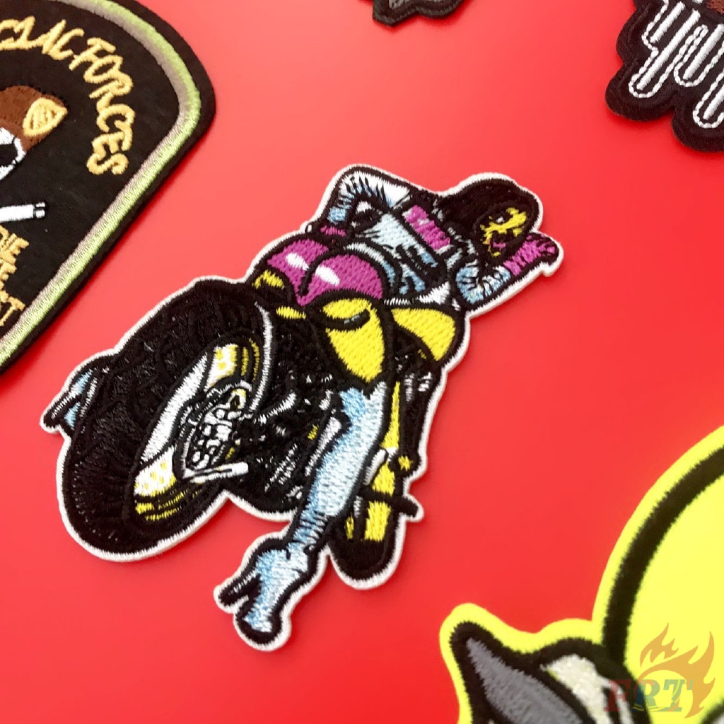 ☸ Sticker Ủi Thêu Hình Rock and Roll ☸ 1 Sticker Ủi Thêu Hình Huy Hiệu