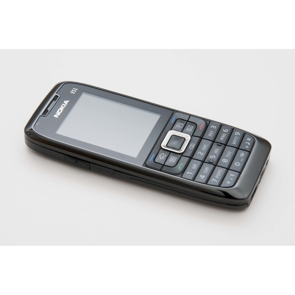 Điện thoại Nokia E51 chính hãng tồn kho