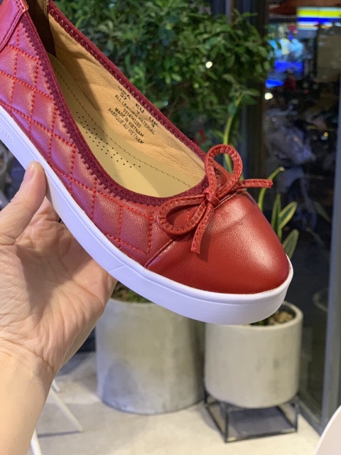 Slip on lơ chỉ