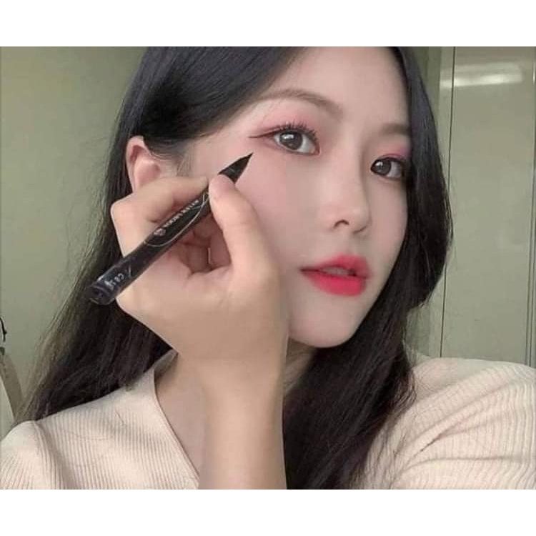 Kẻ mắt nước Kiss me | BigBuy360 - bigbuy360.vn